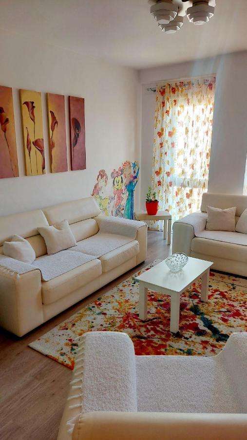 Happy Stories' Apartment In City Centre Shkoder Ngoại thất bức ảnh