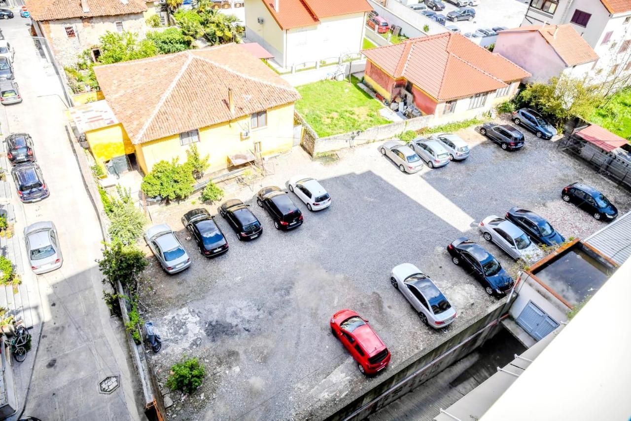 Happy Stories' Apartment In City Centre Shkoder Ngoại thất bức ảnh